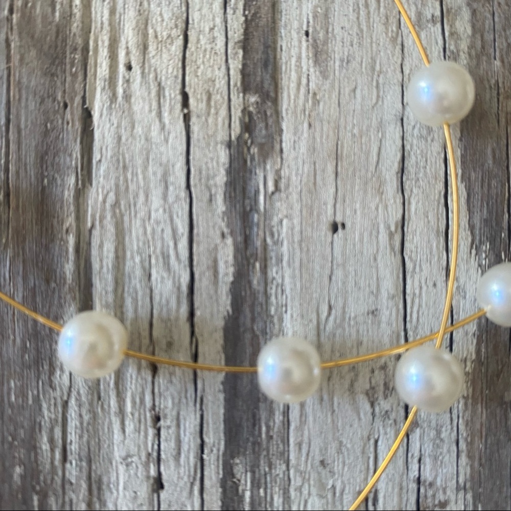 Zara Oversized Pearl Hoop Earrings - Picture 5 of 5